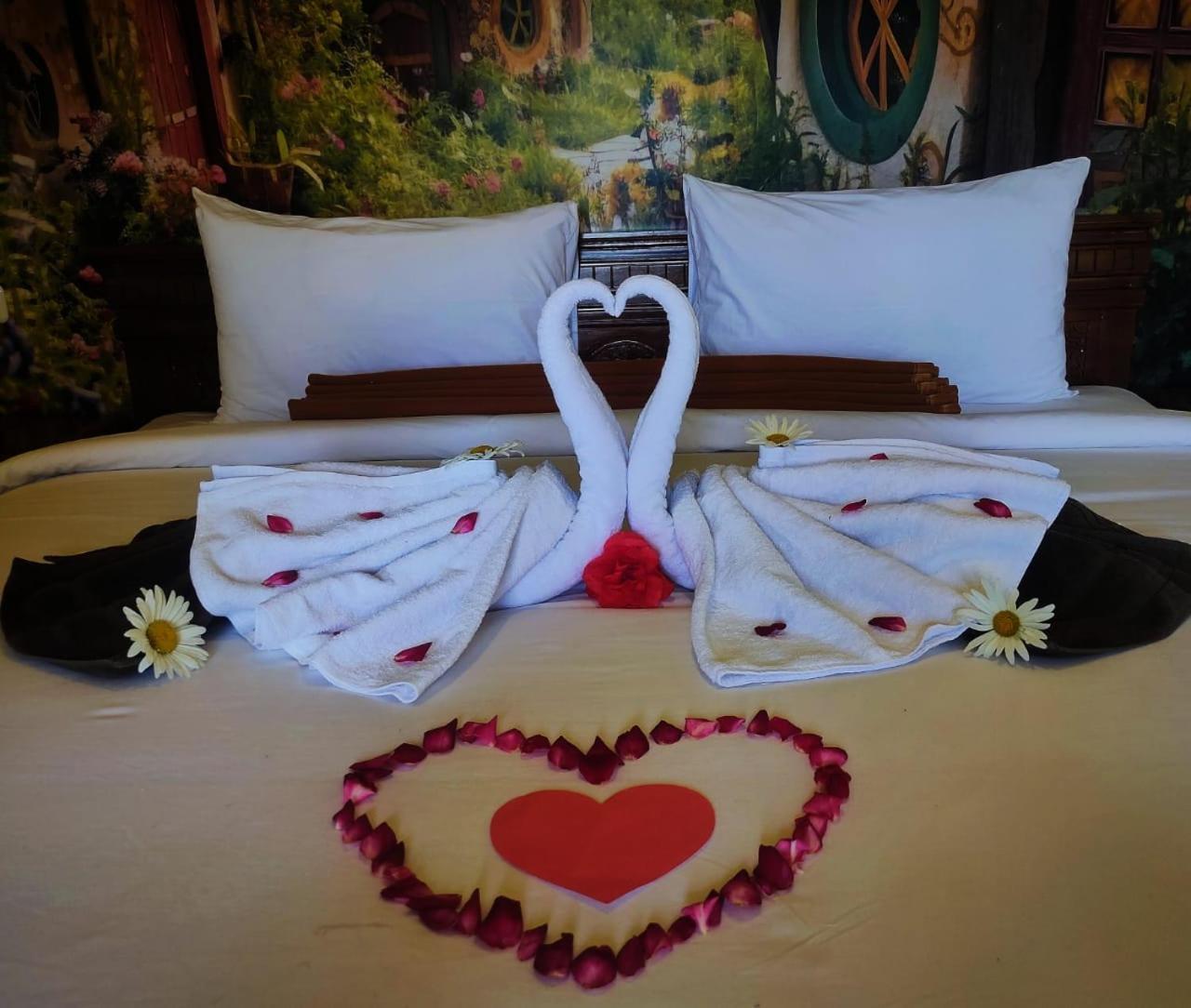 Hotel Nature Bromo And Resort ปาซูรูอัน ภายนอก รูปภาพ