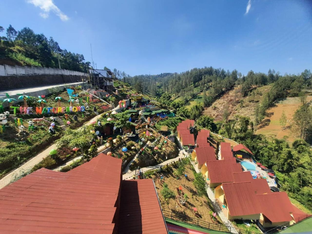 Hotel Nature Bromo And Resort ปาซูรูอัน ภายนอก รูปภาพ