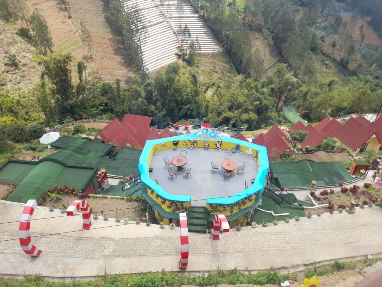 Hotel Nature Bromo And Resort ปาซูรูอัน ภายนอก รูปภาพ