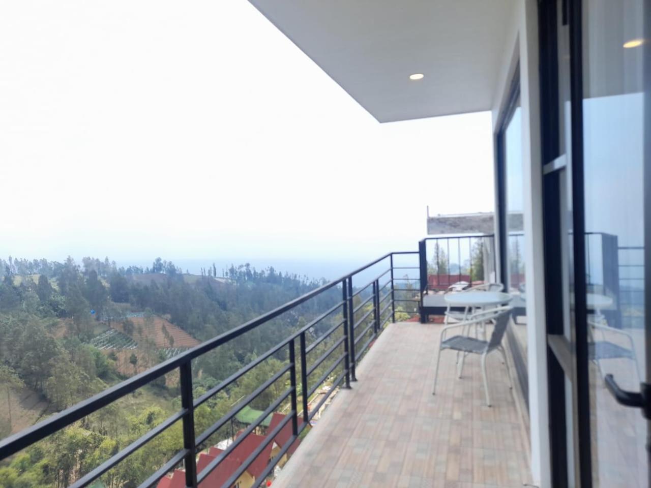 Hotel Nature Bromo And Resort ปาซูรูอัน ภายนอก รูปภาพ