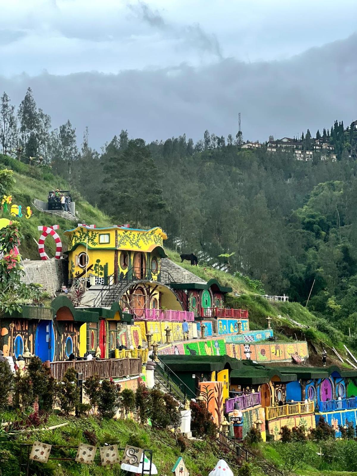 Hotel Nature Bromo And Resort ปาซูรูอัน ภายนอก รูปภาพ