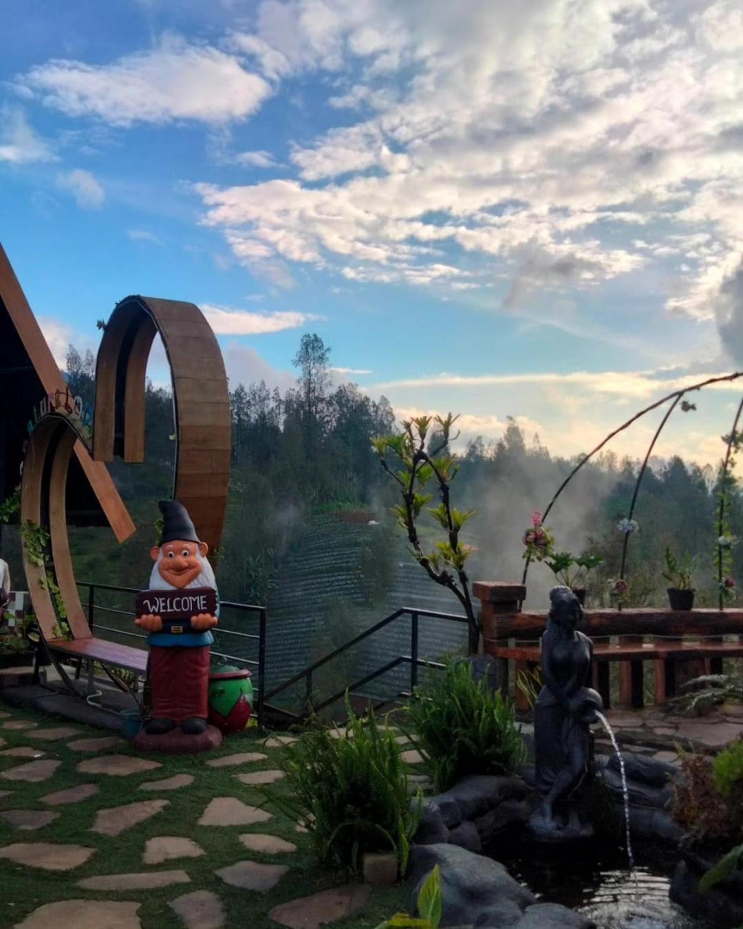 Hotel Nature Bromo And Resort ปาซูรูอัน ภายนอก รูปภาพ