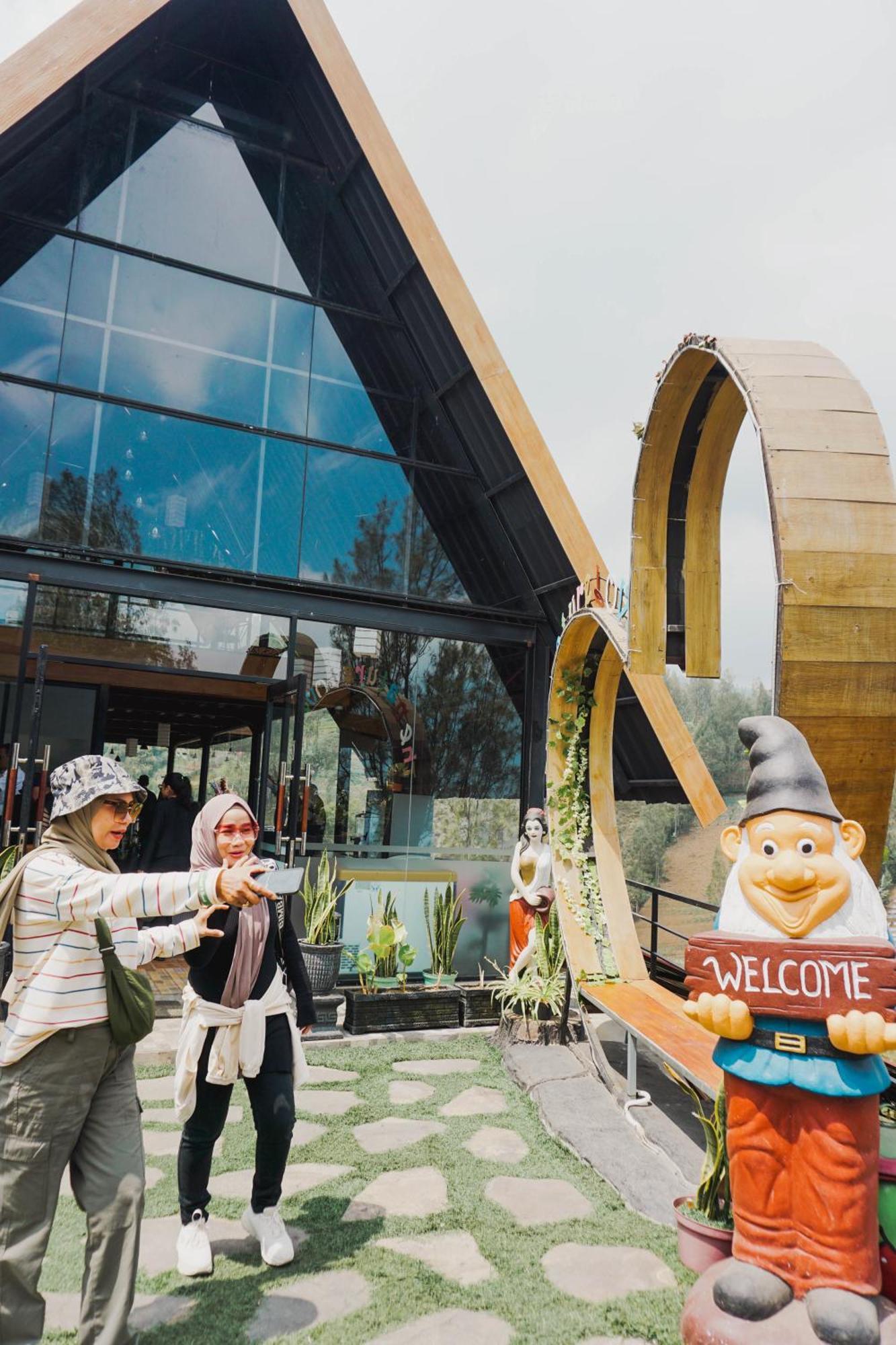 Hotel Nature Bromo And Resort ปาซูรูอัน ภายนอก รูปภาพ